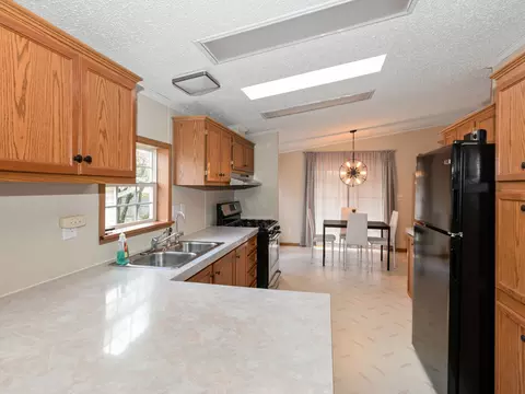 4841 Augusta Blvd, Monee, IL 60449 photo 4