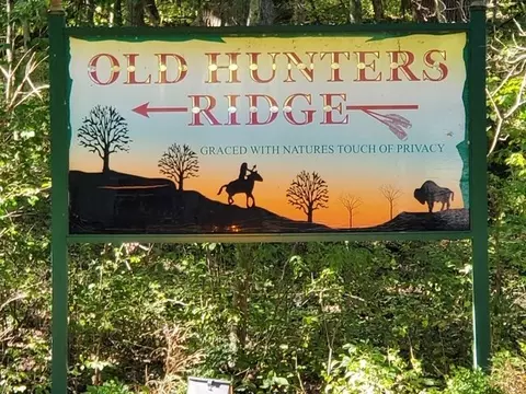 2174 Fawn Ridge Dr, Dixon, IL 61021