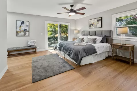 Bedroom - 240 Longfellow Dr, Wheaton, IL 60189 photo 1 of 1