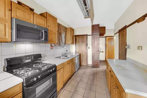 1633 E 84th Pl, Chicago, IL 60617 photo 15