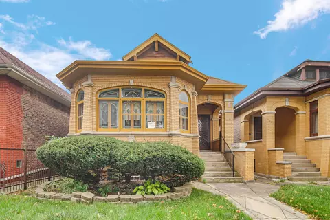1633 E 84th Pl, Chicago, IL 60617