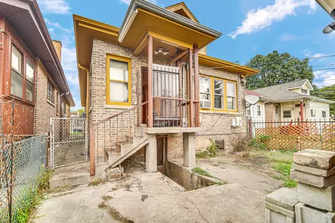 1633 E 84th Pl, Chicago, IL 60617 photo 17