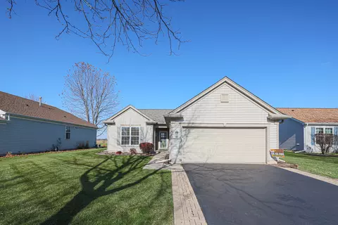 13204 Essex Ln W, Huntley, IL 60142