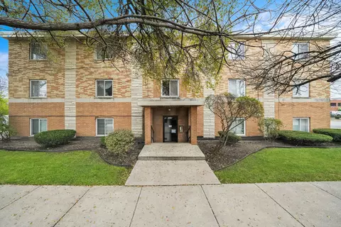 5209 S Leclaire Ave #2A, Chicago, IL 60638