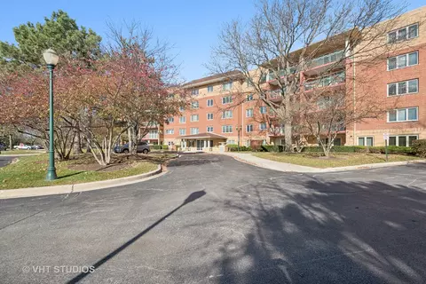 730 Creekside Dr #107, Mount Prospect, IL 60056