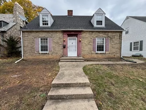 325 N Prospect St, Rockford, IL 61107