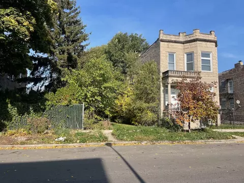 3132 W Polk St, Chicago, IL 60612