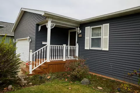 Exterior - 1522 1st St, Peru, IL 61354 photo 3 of 6