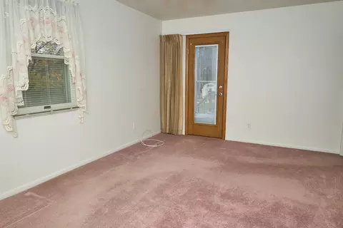 Bedroom - 1522 1st St, Peru, IL 61354 photo 4 of 5