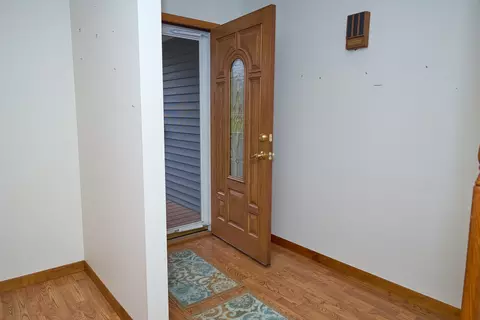 Entry Way - 1522 1st St, Peru, IL 61354 photo 1 of 3