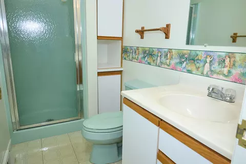 Bath - 1522 1st St, Peru, IL 61354 photo 3 of 4