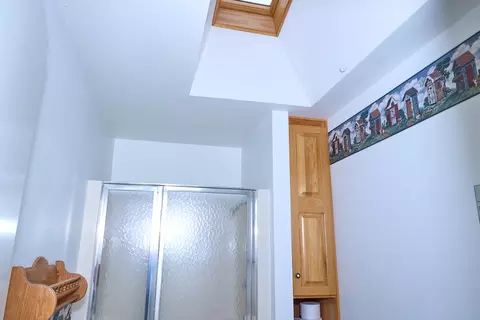 Bath - 1522 1st St, Peru, IL 61354 photo 2 of 4