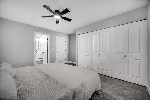 Bedroom - 16 W Bailey Rd, Naperville, IL 60565 photo 2 of 5