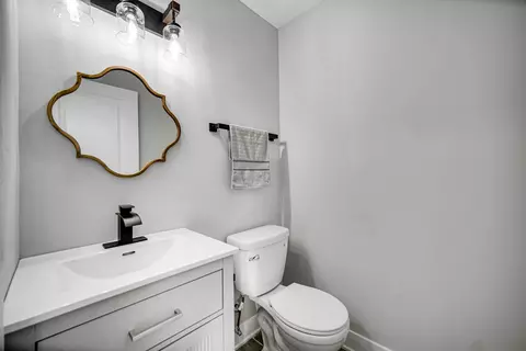 Bath - 16 W Bailey Rd, Naperville, IL 60565 photo 1 of 3