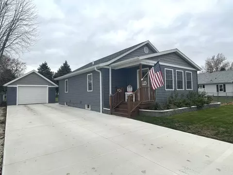 504 E 9th St, Rock Falls, IL 61071