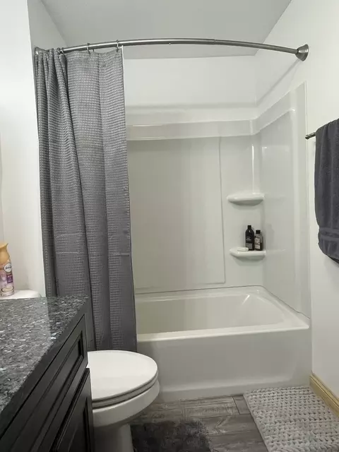 Bath - 504 E 9th St, Rock Falls, IL 61071 photo 1 of 2