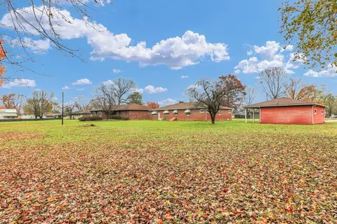 601 S David St, Sidney, IL 61877 photo 26