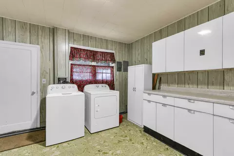 601 S David St, Sidney, IL 61877 photo 22