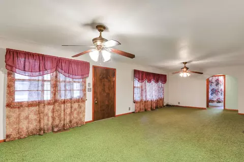 601 S David St, Sidney, IL 61877 photo 8