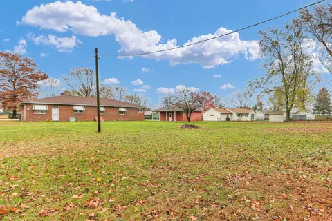 601 S David St, Sidney, IL 61877 photo 24