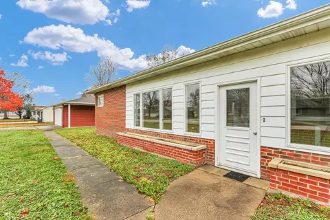 601 S David St, Sidney, IL 61877 photo 23