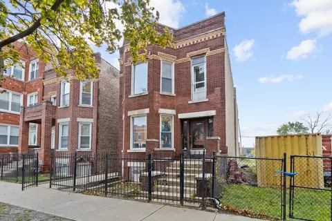 3637 W Grenshaw St, Chicago, IL 60624