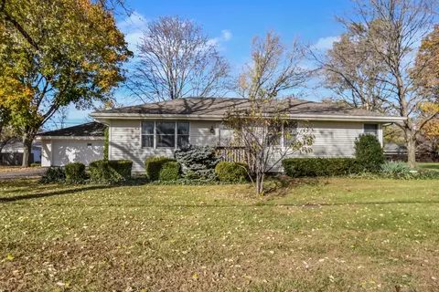 1110 Pine Bluff Rd, Morris, IL 60450
