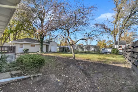 Exterior - 1110 Pine Bluff Rd, Morris, IL 60450 photo 1 of 4