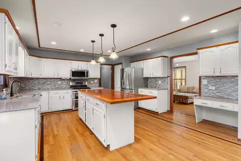 1220 Naperville Rd, Bartlett, IL 60103 photo 10