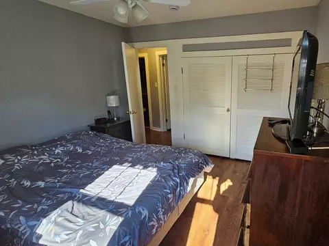 Bedroom - 2005 Emerson St, Evanston, IL 60201 photo 2 of 2