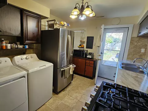 Other - 2005 Emerson St, Evanston, IL 60201 photo 3 of 8