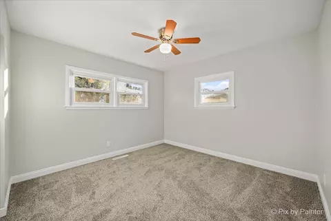 Bedroom - 4814 Willow Ln, Mchenry, IL 60050 photo 2 of 4
