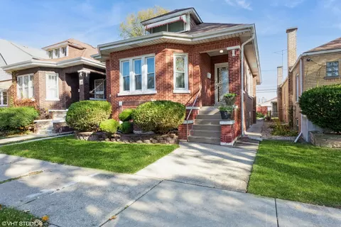 8333 S Seeley Ave, Chicago, IL 60620