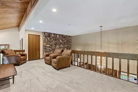 Entry Way - 3 Split Rail, Lemont, IL 60439 photo 2 of 2