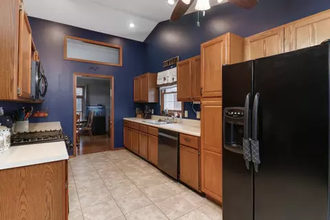 Entry Way - 1204 Challis Dr, Bloomington, IL 61704 photo 1 of 3