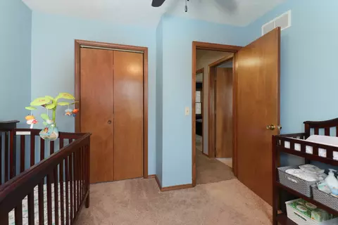 Bedroom - 1204 Challis Dr, Bloomington, IL 61704 photo 4 of 6