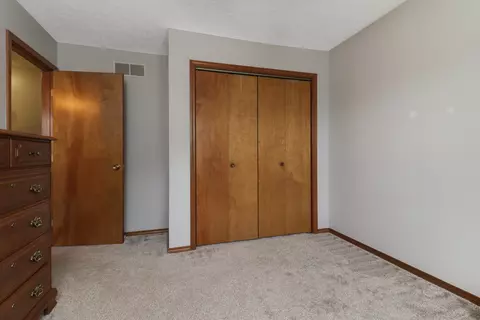 Bedroom - 1204 Challis Dr, Bloomington, IL 61704 photo 6 of 6