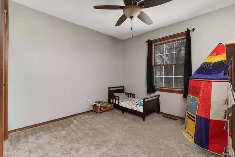 Bedroom - 1204 Challis Dr, Bloomington, IL 61704 photo 5 of 6