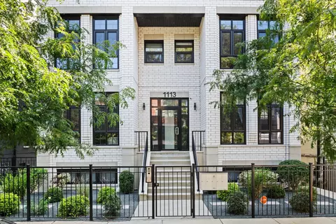 1113 W Chestnut St #1W, Chicago, IL 60642