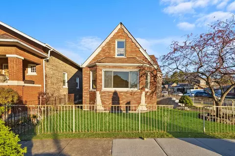 8257 S Blackstone Ave, Chicago, IL 60619