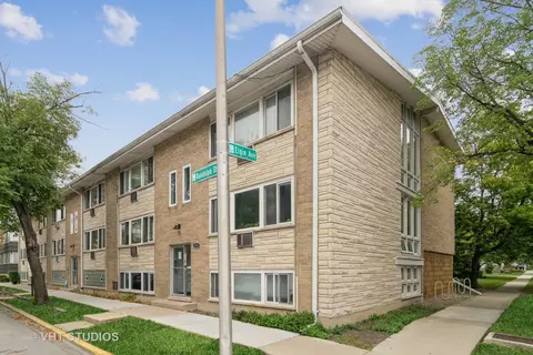 7231 Randolph St #1B, Forest Park, IL 60130