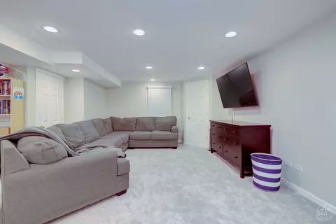 Other - 2112 Colonial St, Aurora, IL 60503 photo 9 of 11