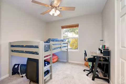 Bedroom - 2112 Colonial St, Aurora, IL 60503 photo 2 of 3