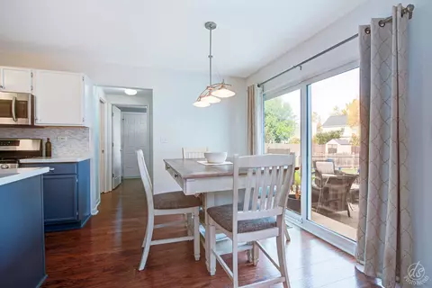 Dining - 2112 Colonial St, Aurora, IL 60503 photo 1 of 5