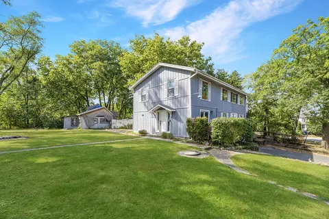 40480 N Fairview St, Antioch, IL 60002