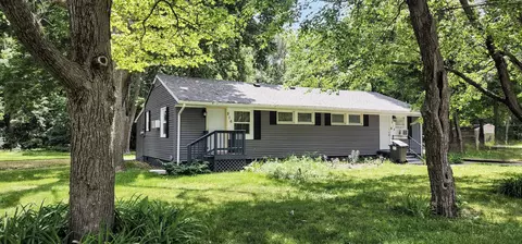 514 N Calhoun St, Tolono, IL 61880