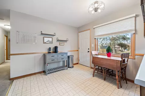 Entry Way - 835 Diane Ave, Elgin, IL 60123 photo 1 of 1