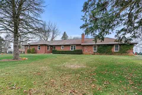 3 N026 Howard Rd, Maple Park, IL 60151