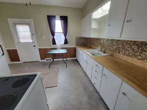 Kitchen - 1914 3rd St, Peru, IL 61354 photo 4 of 6