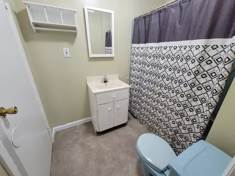 Bath - 1914 3rd St, Peru, IL 61354 photo 1 of 4